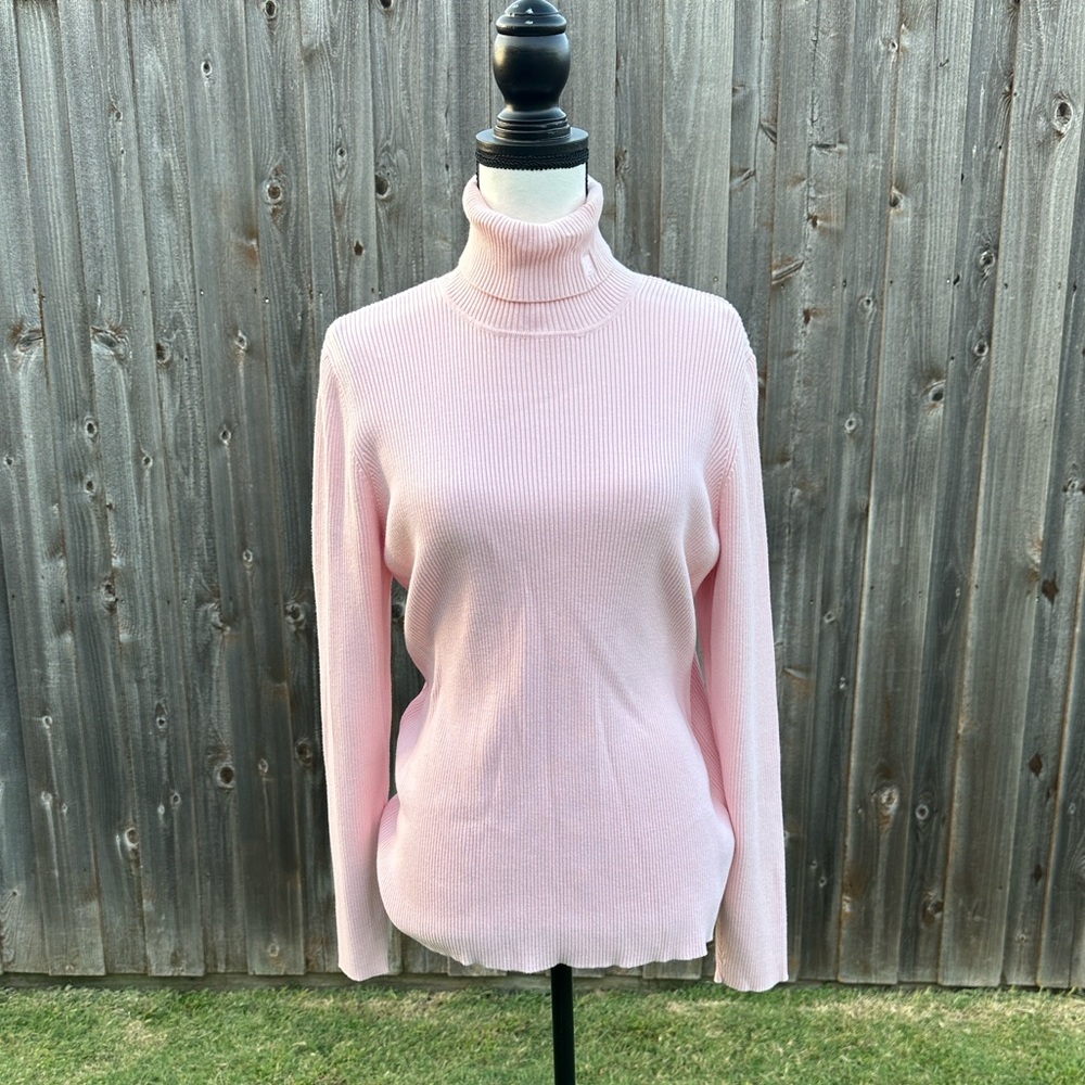 Ralph Lauren Vintage Soft Pink Turtleneck Sweater EUC